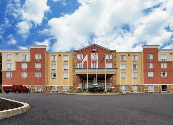 Comfort Suites Near Gettysburg Battlefield Visitor Center 1