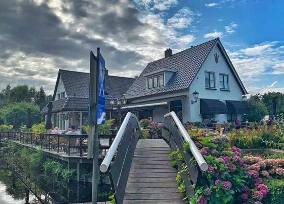 De Dames Van De Jonge Hotel Restaurant 1