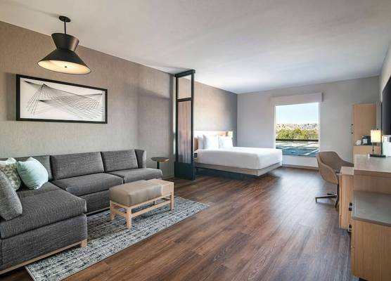 Hyatt Place Newark-Silicon Valley 1
