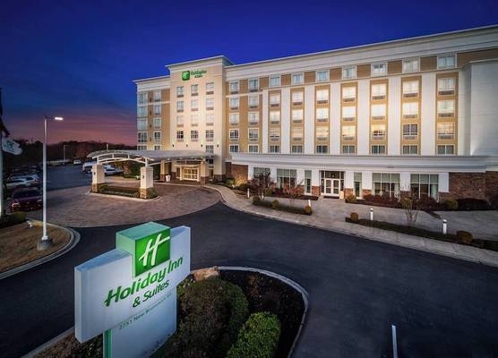 Holiday Inn & Suites MEMPHIS - WOLFCHASE GALLERIA by IHG 1