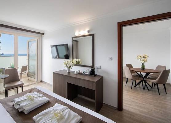 Kapetanios Limassol Hotel 1
