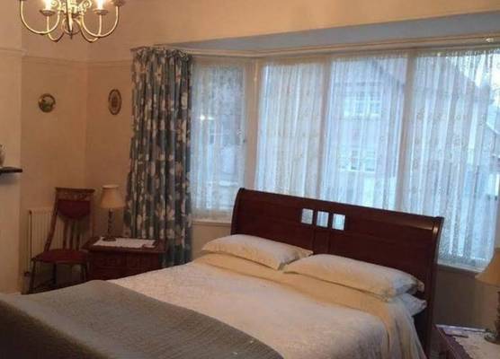 Hillcrest House Bed & Breakfast 1