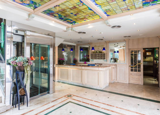 Hotel Azofra 1