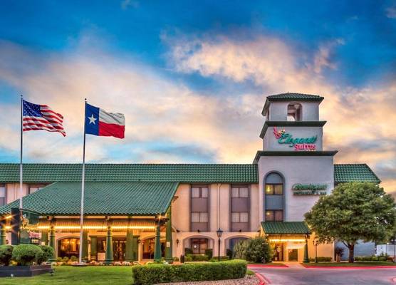 MCM Elegante Suites Abilene 1