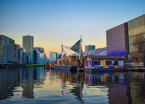 PETALS TOKYO - Floating Hotel 1