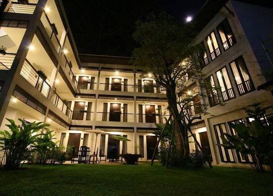 296 The Radtanaiya Residence 1