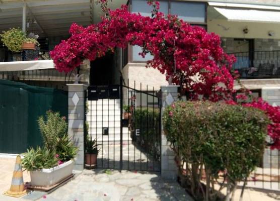 Villa George - Family Holidays 1