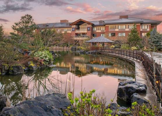 Best Western Premier Boulder Falls Inn 1