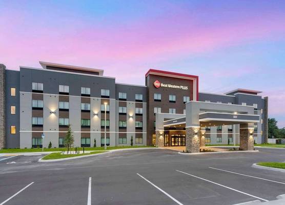 Best Western Plus Winter Haven Inn & Suites 1