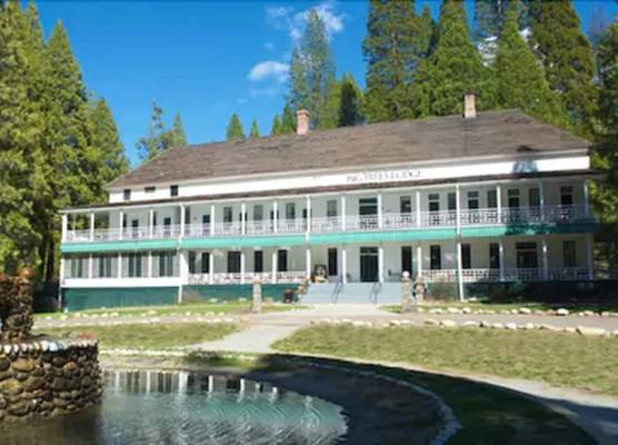 Wawona Hotel 1