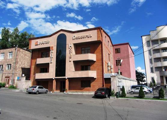 Primer Hotel 1
