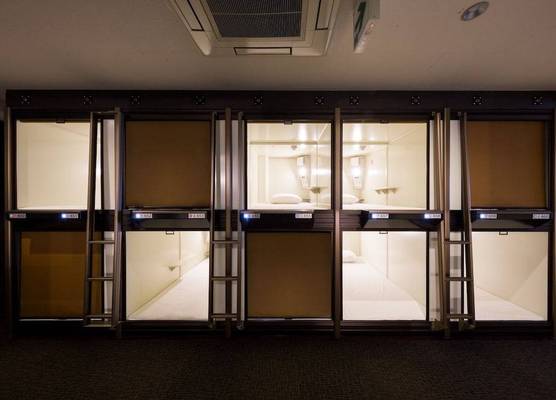 Capsule Hotel Cube Hiroshima 1