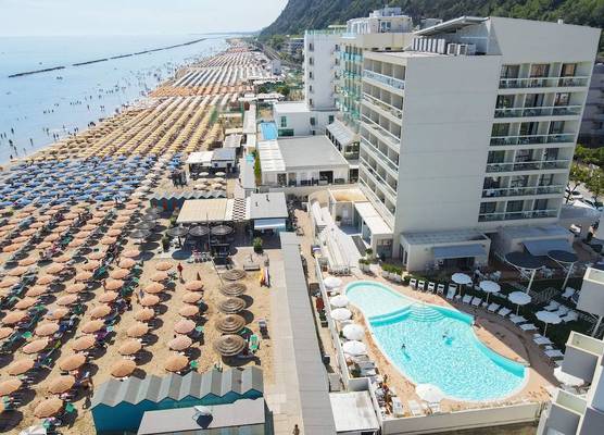 Nautilus Family Hotel 1