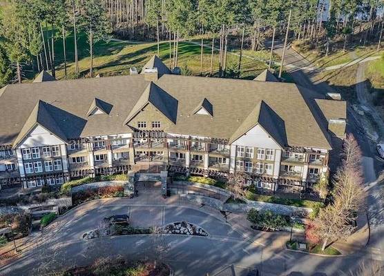 Fairways Hotel on the Mountain 1