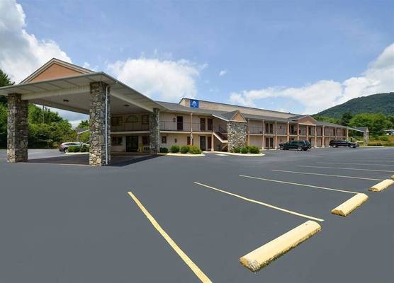 Americas Best Value Inn Canton, NC 1