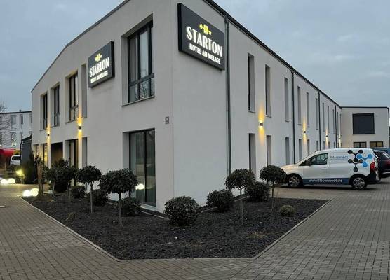 Hotel Starton am Ingolstadt Village 1