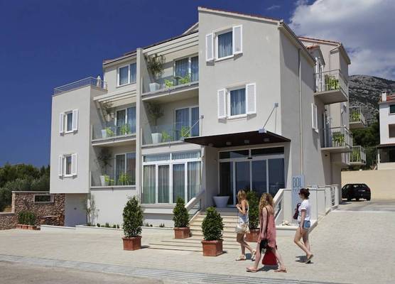 Boutique Hotel Bol 1