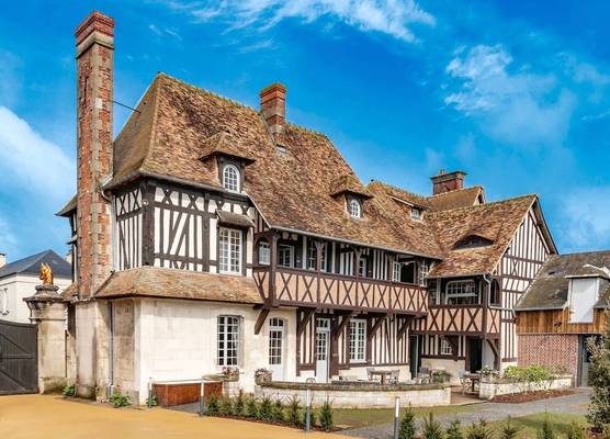 Le manoir des chevaux dorés 1