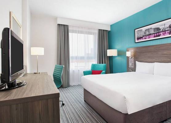 Leonardo Hotel Plymouth 1