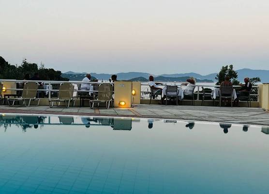 Kanapitsa Mare Hotel 1