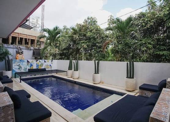 Margarita Surf Hostel Canggu 1
