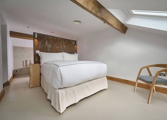 The Angel Hetton 1