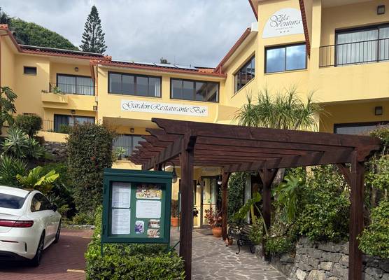 Traineira Vila Ventura Village 1