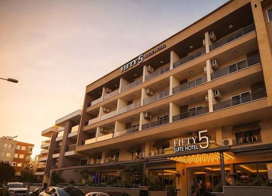 FIFTY5 Suite Hotel 1