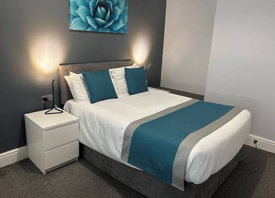 Arlan House, Central Basingstoke Hotel 1