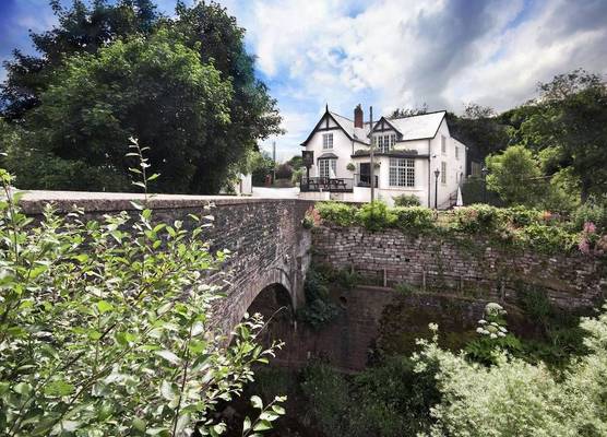 The Newbridge on Usk 1
