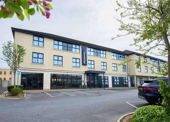 Travelodge Galway 1