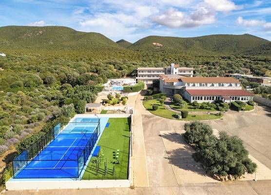 Lu' Hotel Porto Pino 1