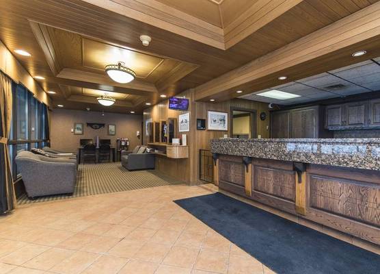 Douglas Fir Resort & Chalets 1