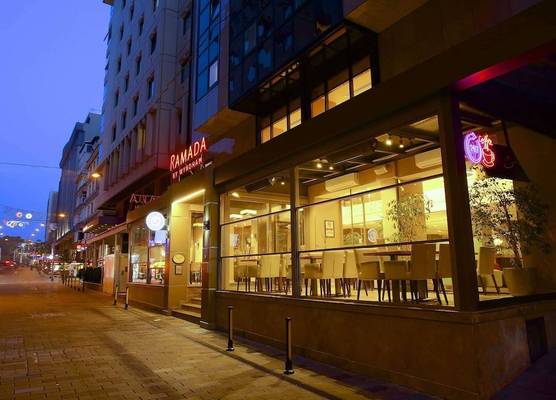 Ramada By Wyndham İstanbul Taksim 1