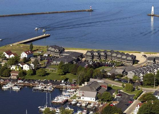 Harbor Lights Resort 1