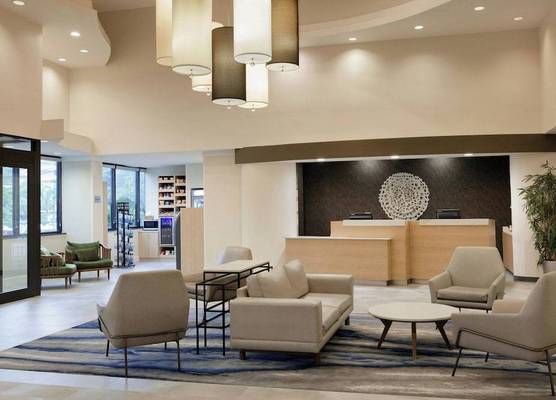 Fairfield Inn & Suites by Marriott Miami Airport South 1