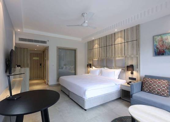 Ramada by Wyndham Goa Arpora 1
