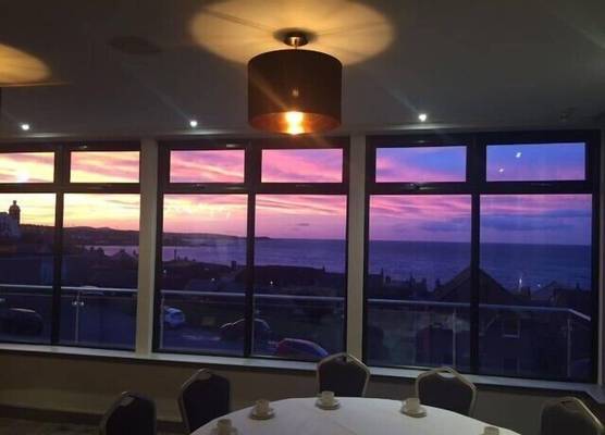 The Knowes Hotel & Restaurant 1