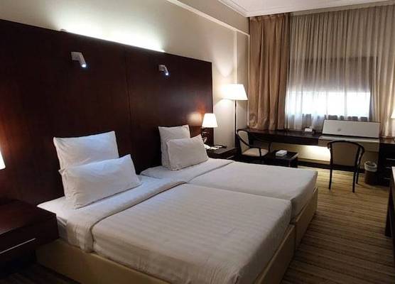 Aavri Hotel 1