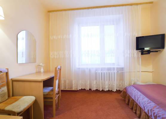 Hotel Iskra 1
