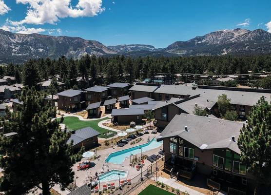 Outbound Mammoth 1