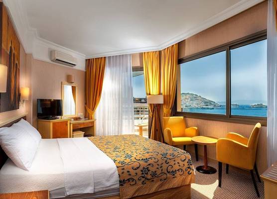 Palm Hotel 1