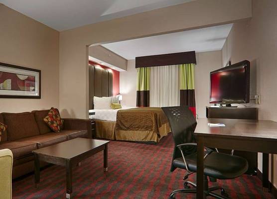 Best Western Plus Cushing Inn & Suites 1