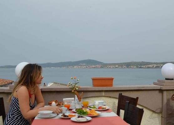 Ayvalık Palas Hotel 1
