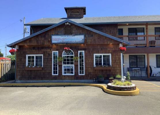 South Jetty Inn 1