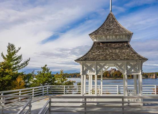 Bonnie Castle Resort & Marina 1