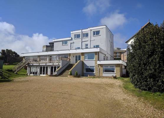 Mayfair Hotel -Isle of Wight 1