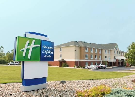 Holiday Inn Express & Suites JACKSON by IHG 1