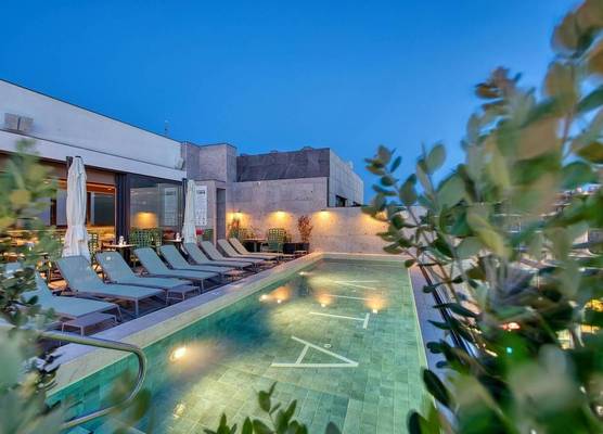 VITA Hotel & Rooftop 1