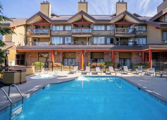 Whistler Village Inn & Suites 1